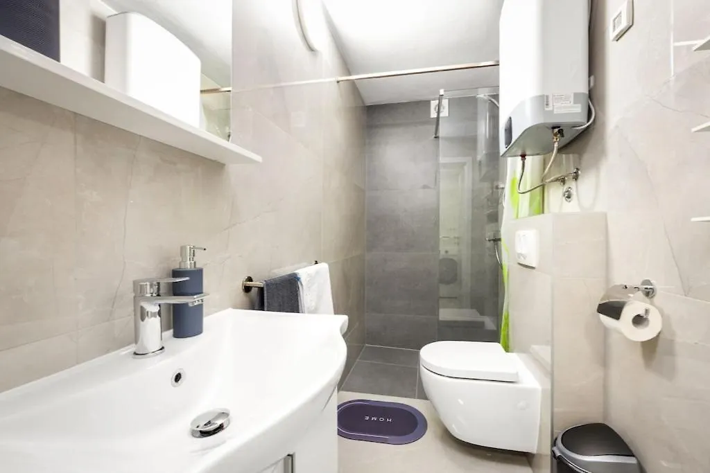 Apartment Olive Garden Near Pula 3 Km From Center And Only 4 Km From The Beach For 4 Persons Croatia