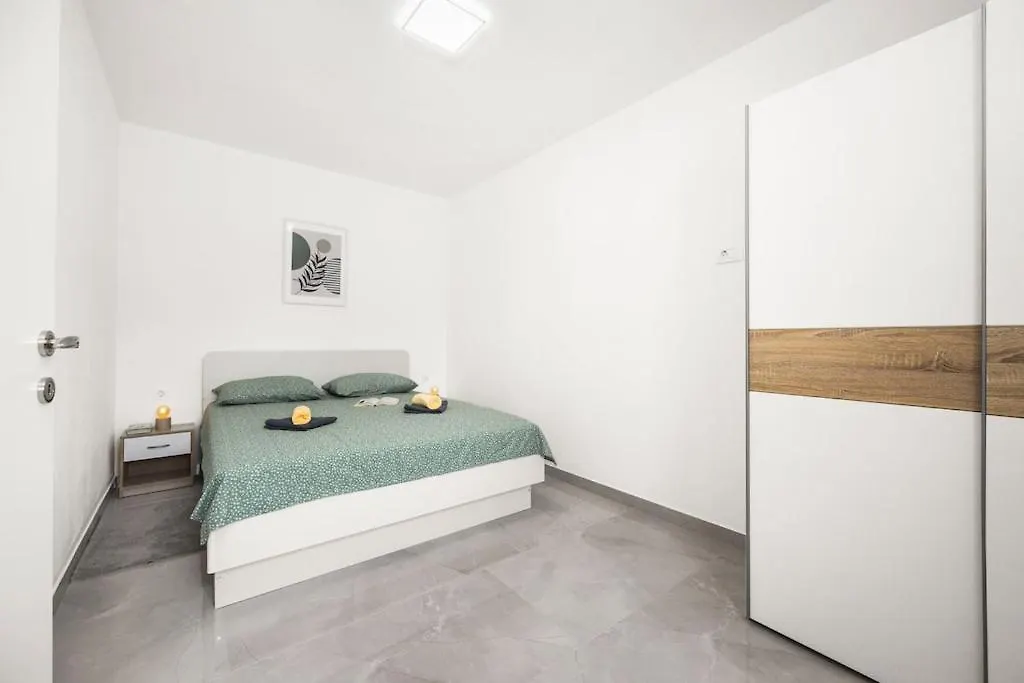 Apartment Olive Garden Near Pula 3 Km From Center And Only 4 Km From The Beach For 4 Persons