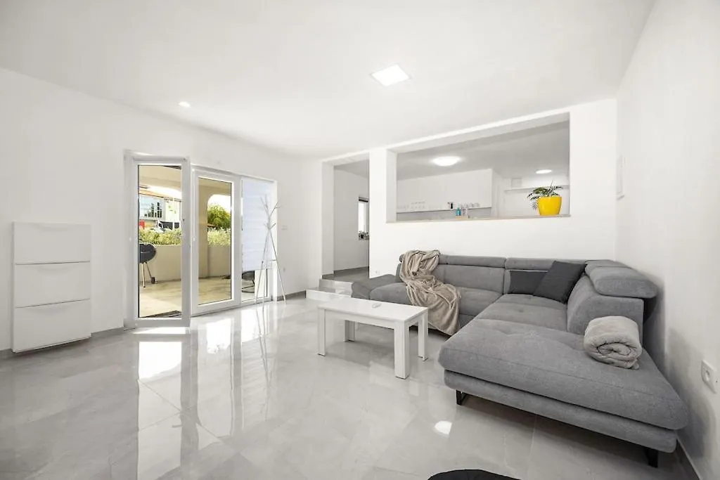 Apartment Olive Garden Near Pula 3 Km From Center And Only 4 Km From The Beach For 4 Persons 0*,  Croatia